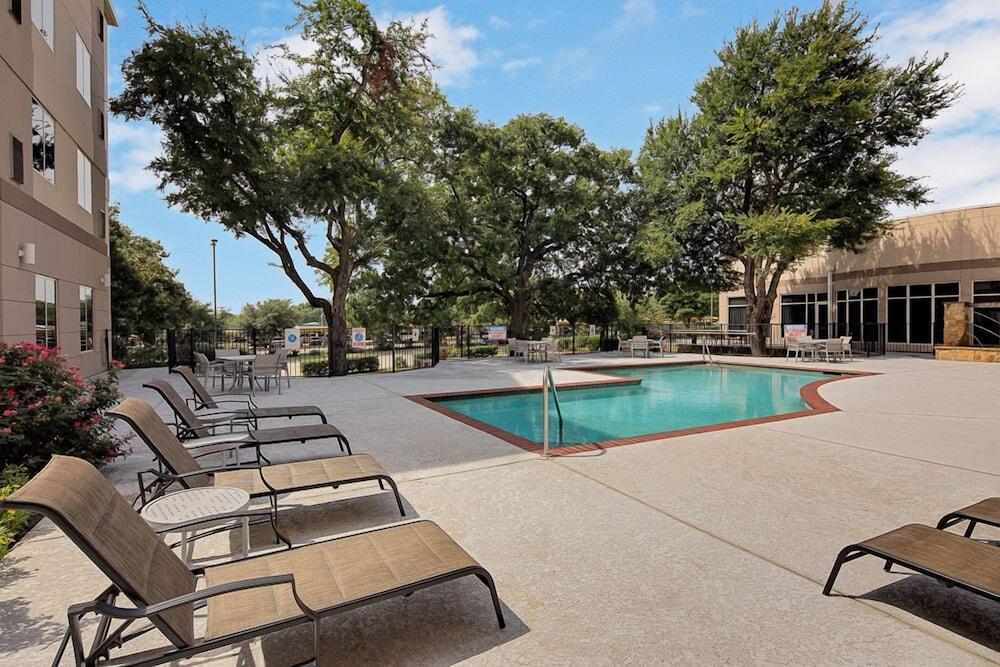 Hilton Garden Inn DFW Airport South Irving Eksteriør bilde